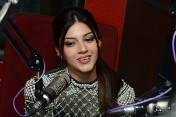 Mahanubhavudu Movie Team At Radio City